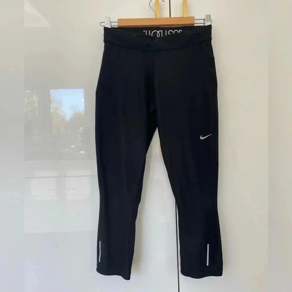 Nike Pants - Nike dri fit black capri leggings size  small